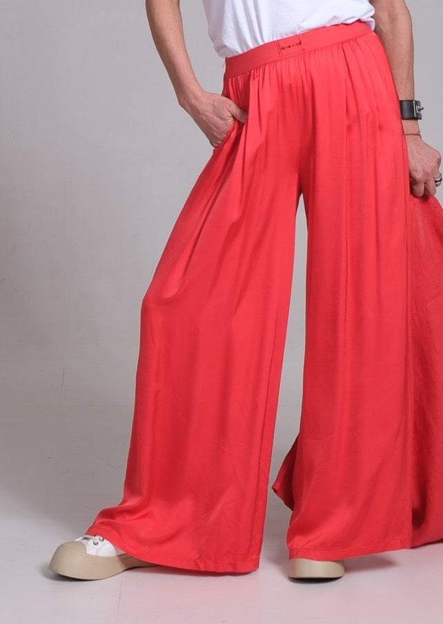 Satīna bikses Sarkanas (līdz EU42)