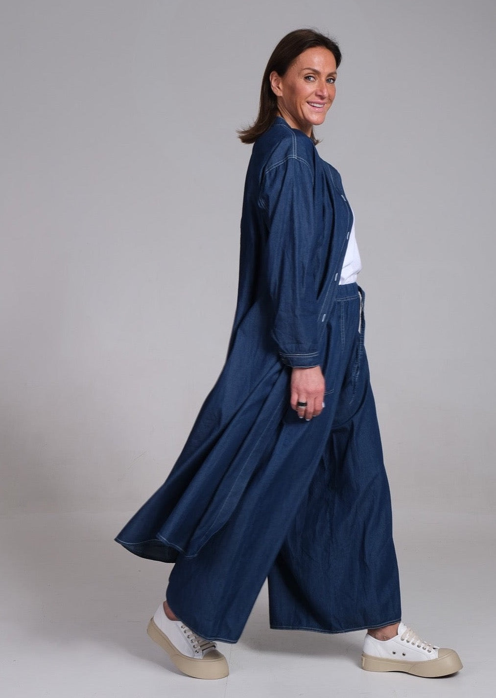 Джинсовые брюки тонкие широкие (до 46изм)