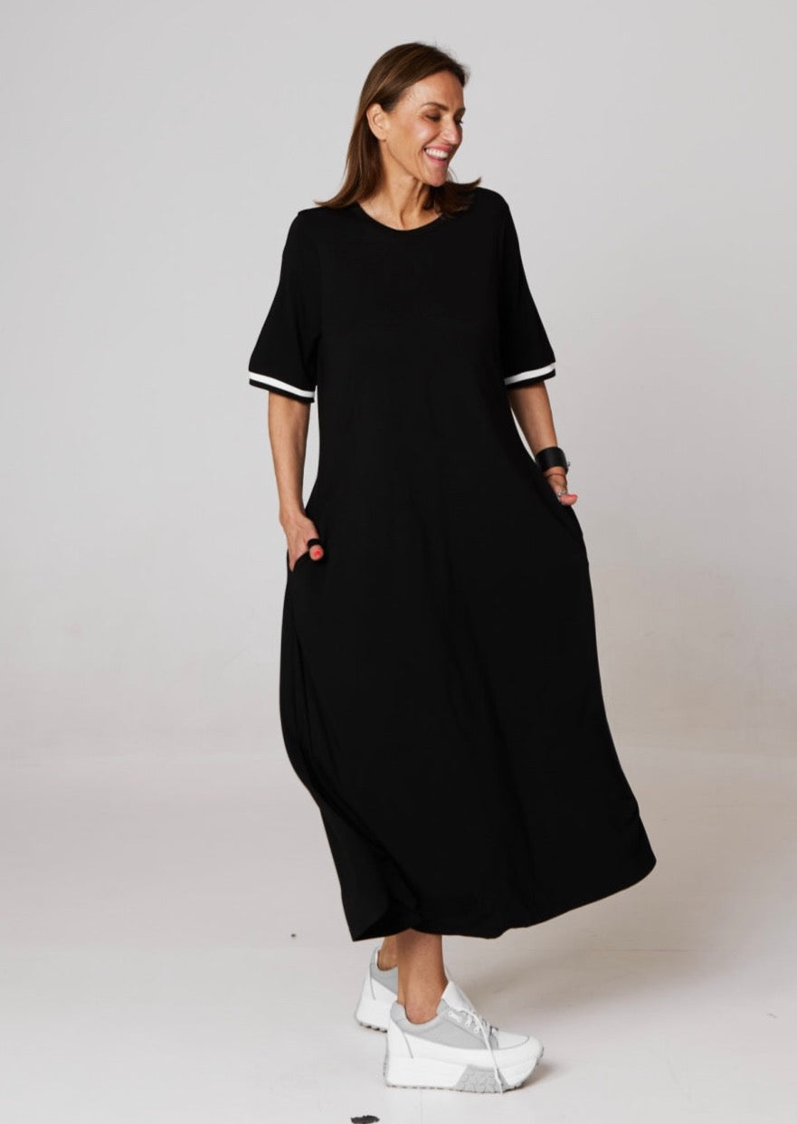 Trikotāžas kleita T-shirt