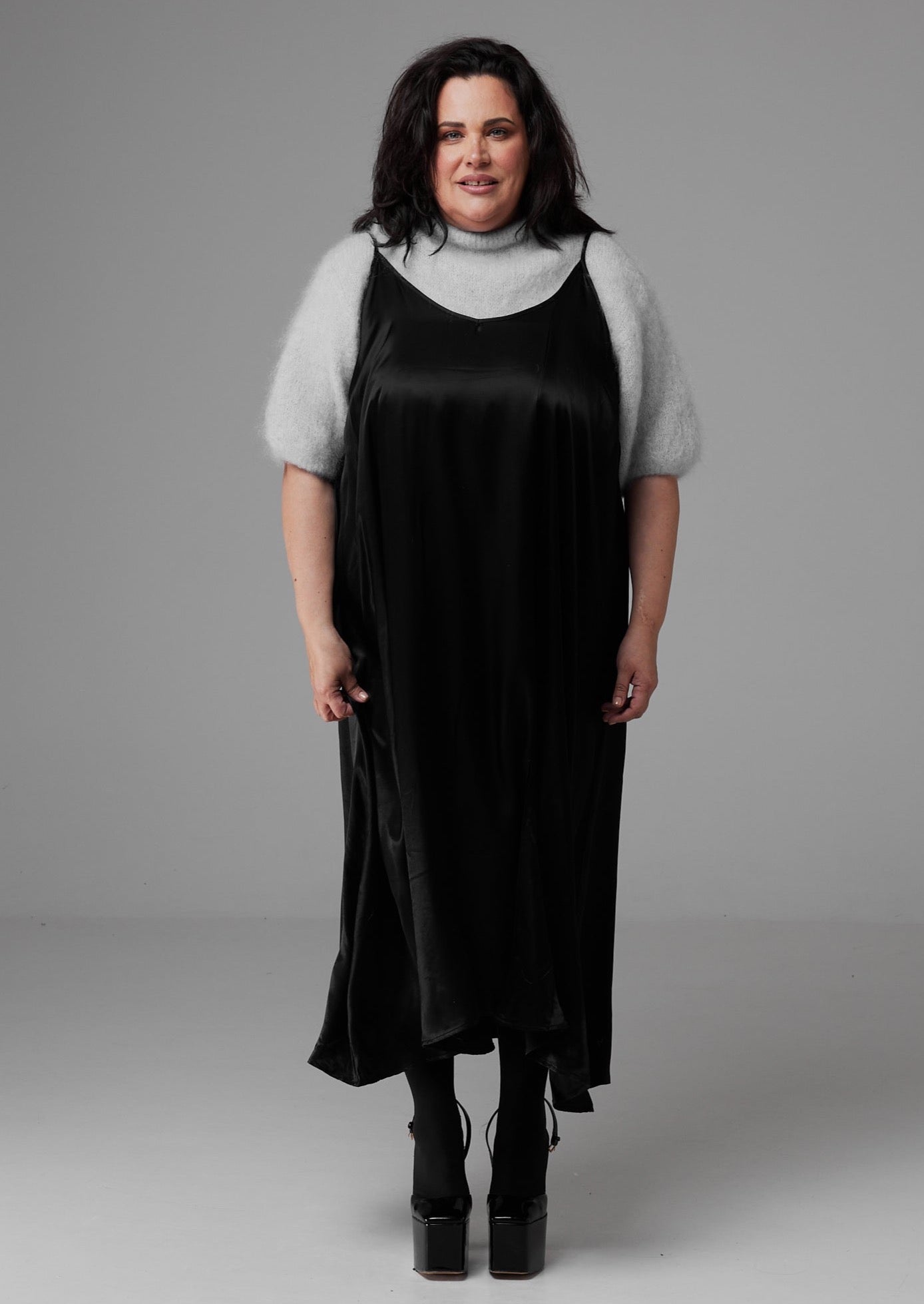 Атласный сарафан Love Black