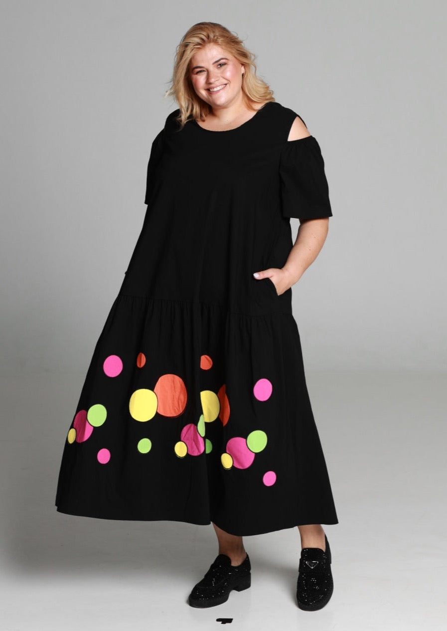 Kleita Krāsainās bumbaa