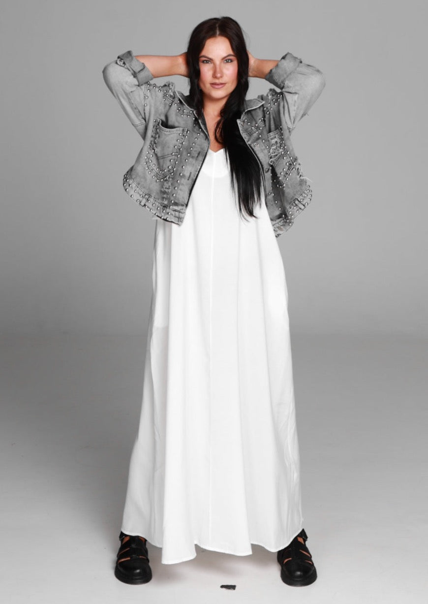 Džinsu jaka ar kniedēm