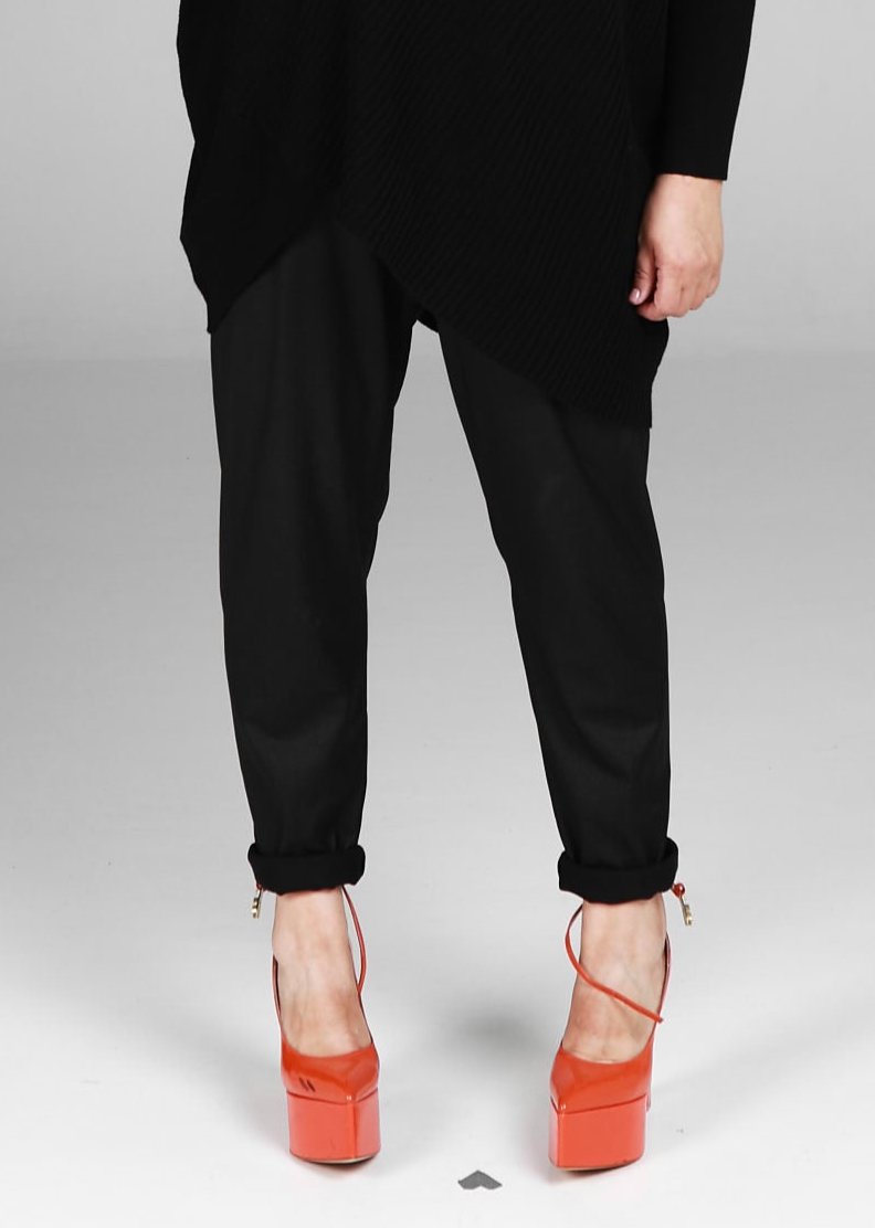 Triko ādas legingbikses